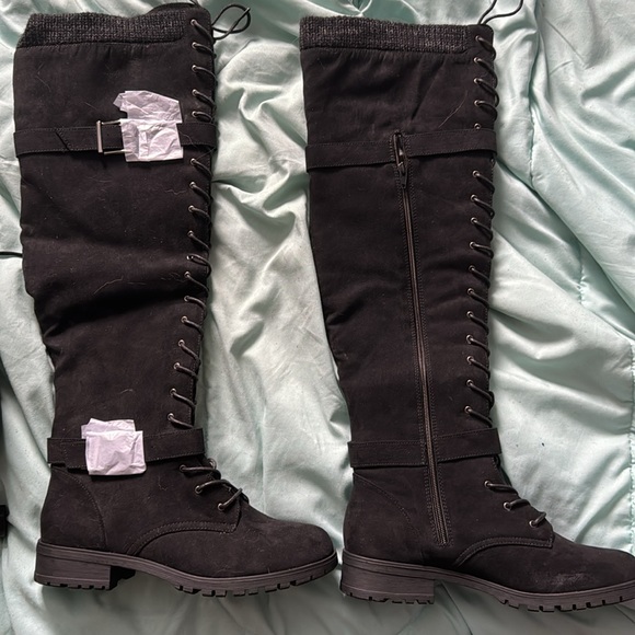 Winter boots, knee high - Picture 2 of 2